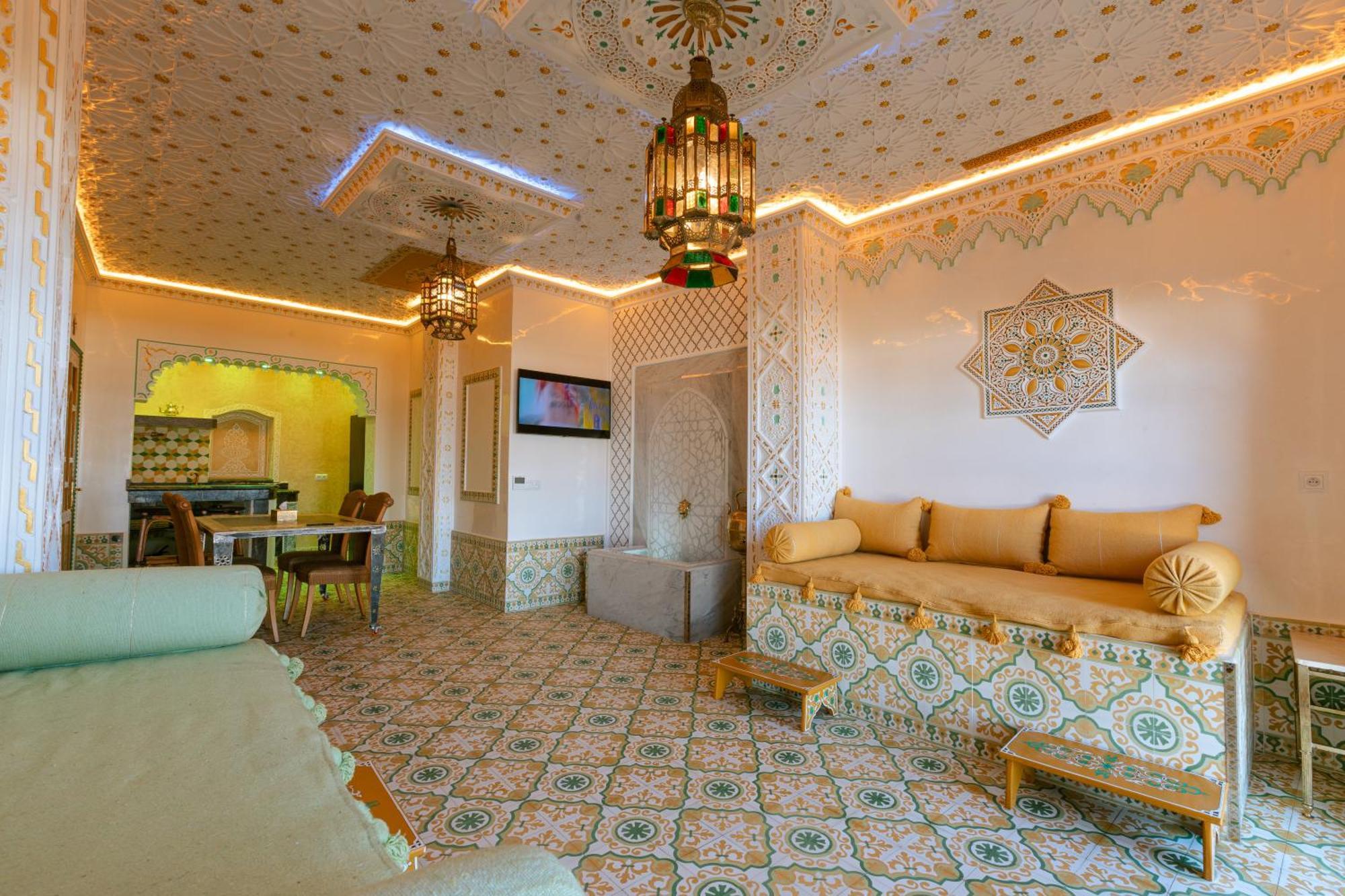 Colorful Traditional Riad W/Views Of Spain Танжер Экстерьер фото