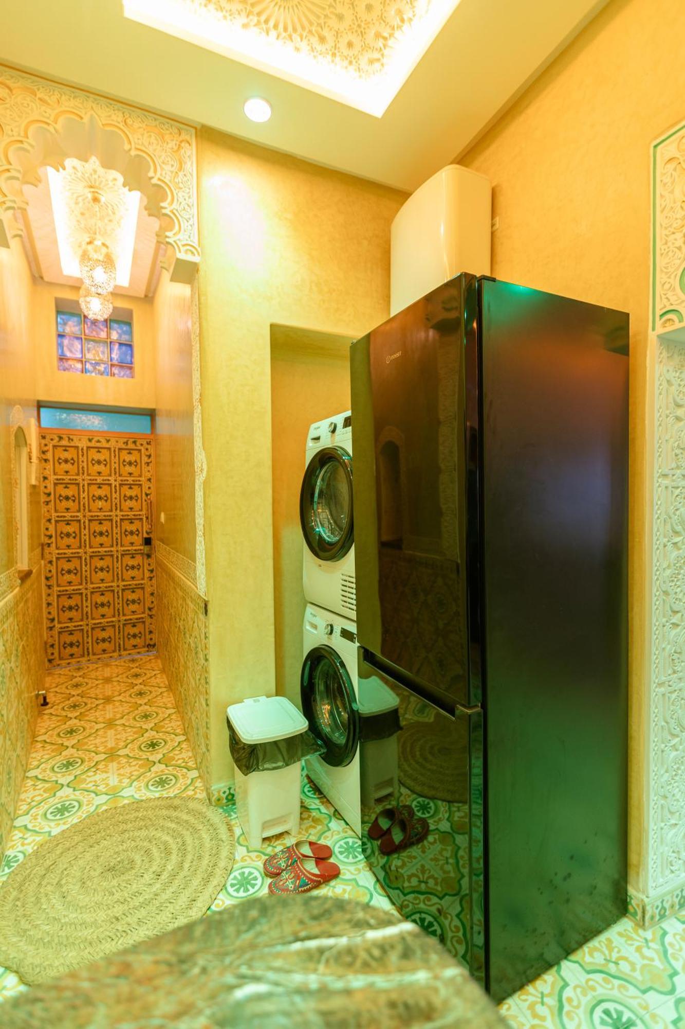 Colorful Traditional Riad W/Views Of Spain Танжер Экстерьер фото