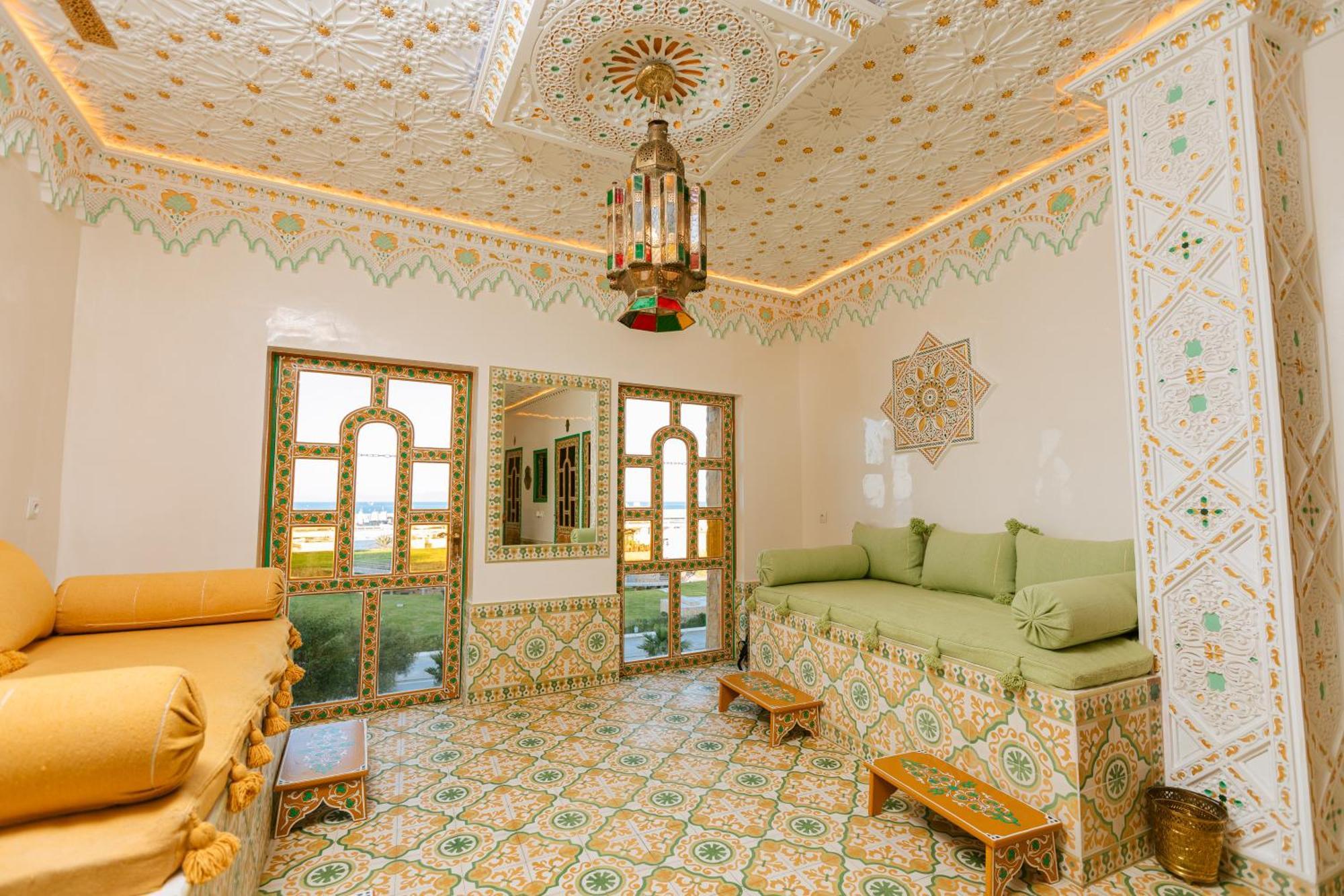 Colorful Traditional Riad W/Views Of Spain Танжер Экстерьер фото