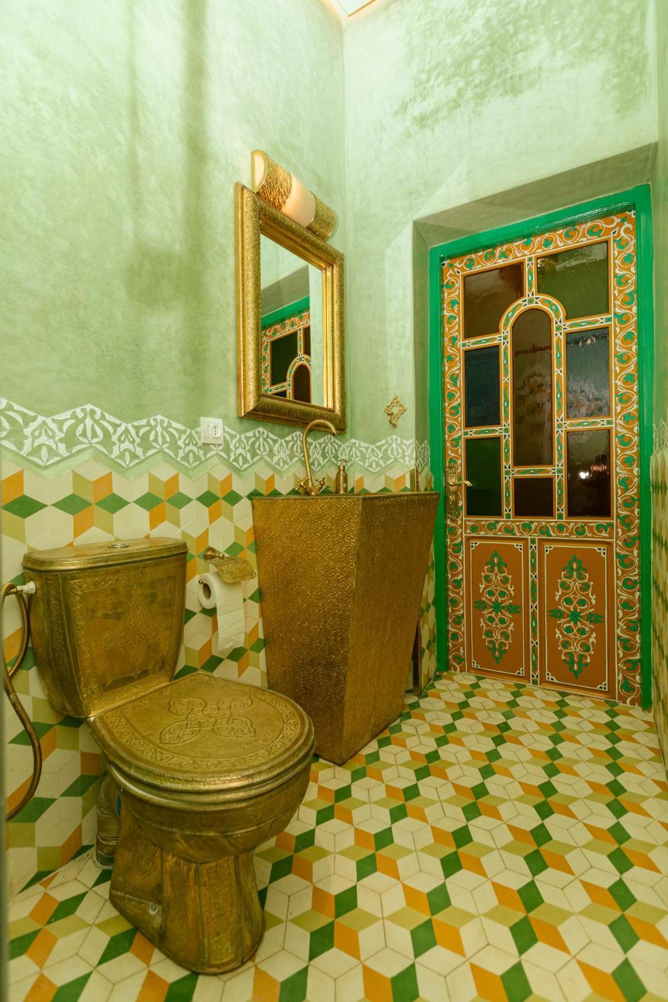 Colorful Traditional Riad W/Views Of Spain Танжер Экстерьер фото